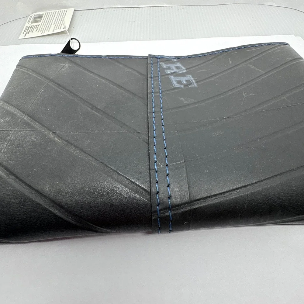 Design Ideas Folio Pouch Recycled Tire Rubber Medium Black Zippered Bag‎